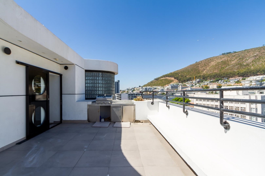 0 Bedroom Property for Sale in Sea Point Western Cape